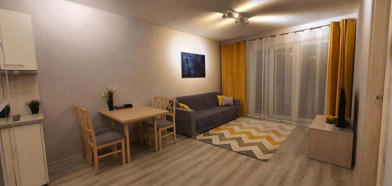 Seven Days, 2 Pokoje, Garaz W Cenie Wroclaw Ngoại thất bức ảnh